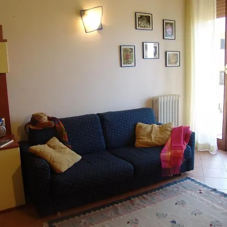 Green Apartment Apartment